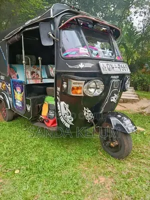 Bajaj RE 4-Stroke 2010