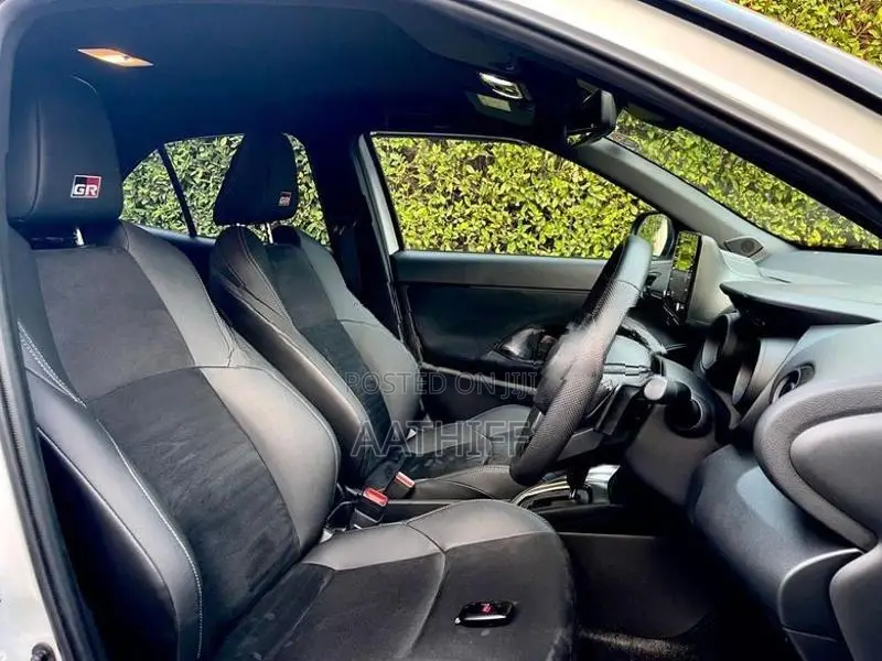 Toyota Yaris Cross GR Sport 2023