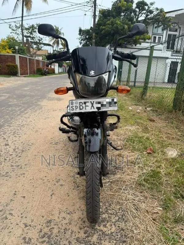 Bajaj Platina 100 ES 2017