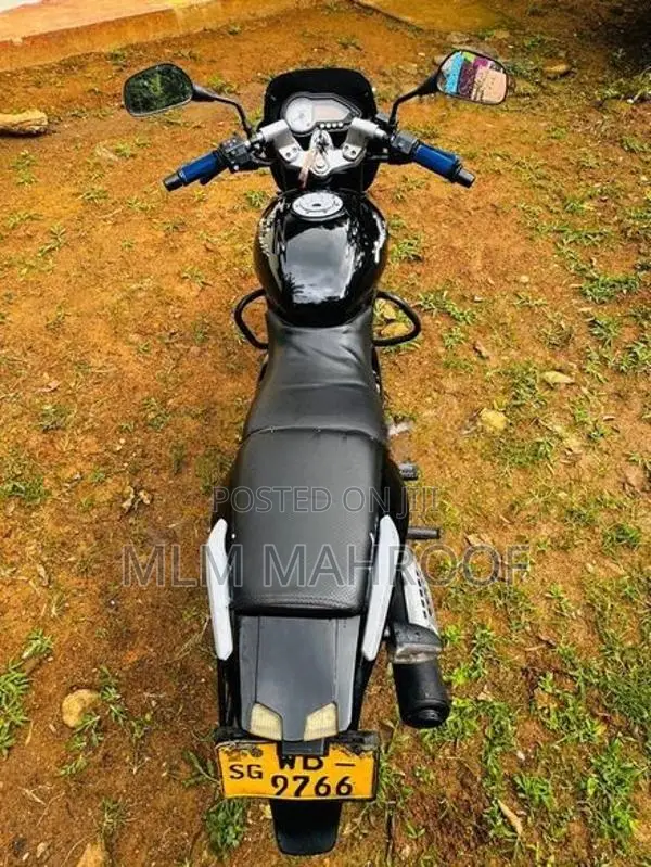 Bajaj Pulsar 180 2010
