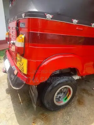 Bajaj RE 2006