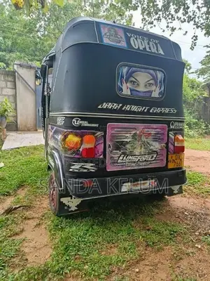 Bajaj RE 4-Stroke 2010