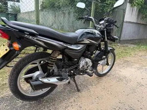 Bajaj Platina 100 ES 2017