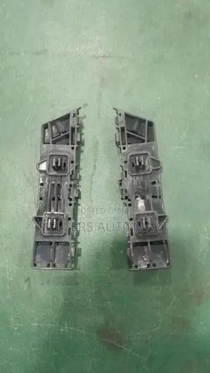 Honda Freed GP3 Retainer