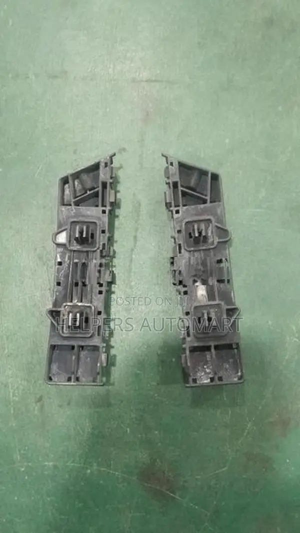 Honda Freed GP3 Retainer