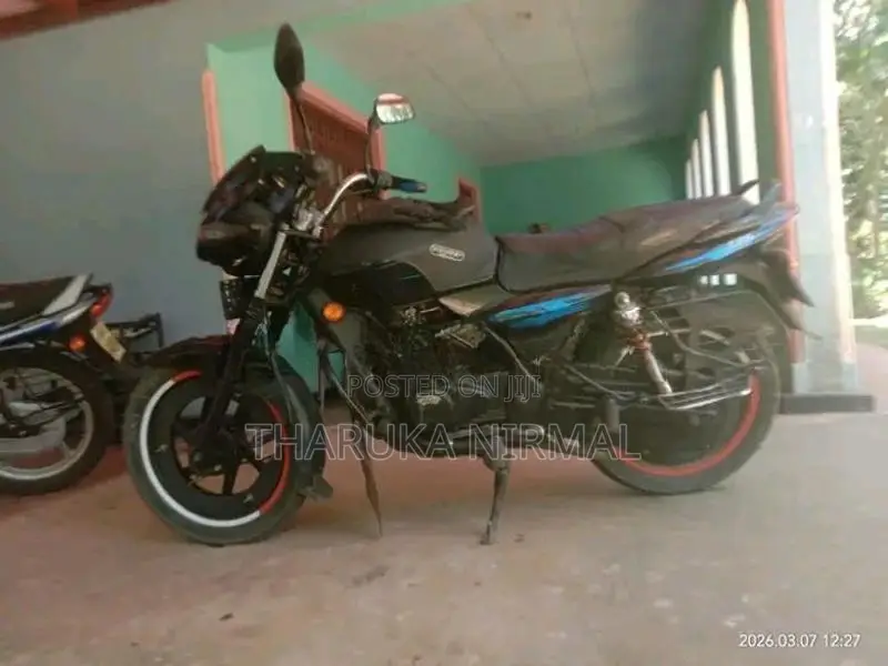 Bajaj Discover 125 2006