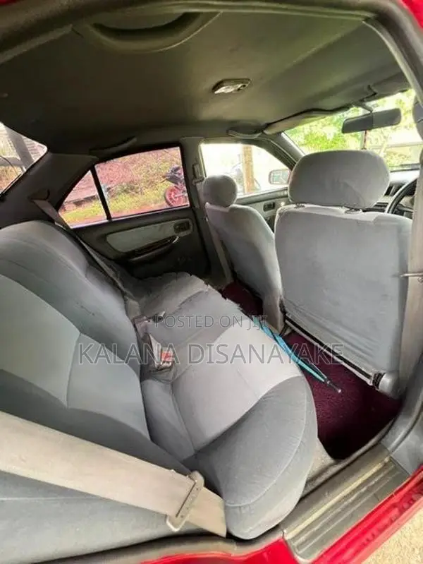 Nissan Sunny 1994