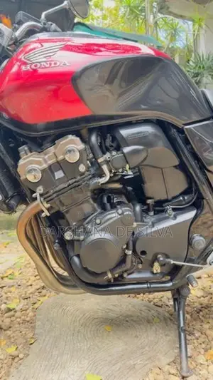 Honda CB4 2018