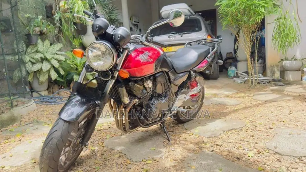 Honda CB4 2018