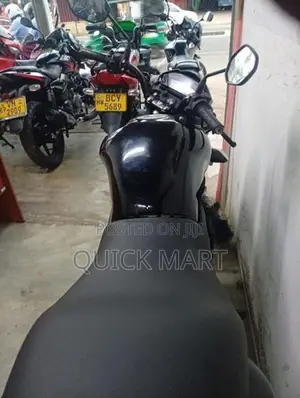 Honda CB Trigger 2015