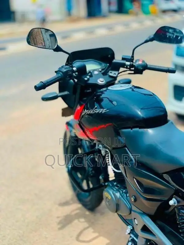 Bajaj Pulsar 180 2011
