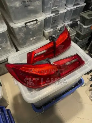 Genuine BMW 5 530e 530i 2019 Rear LED Bumper Lights G30