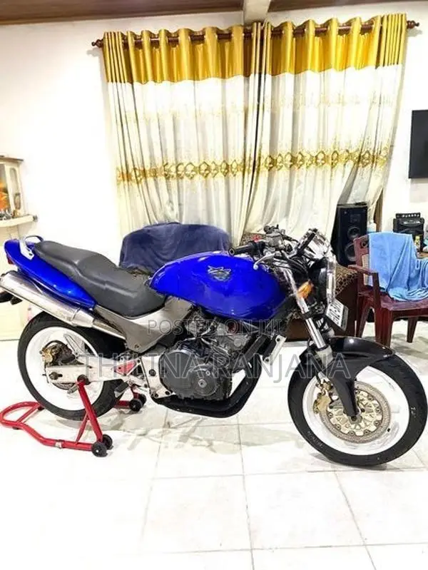 Honda Hornet 2008