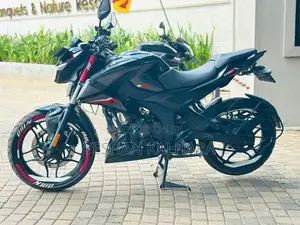 Bajaj Pulsar N160 2022