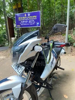 TVS Apache 2016
