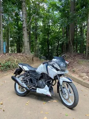 TVS Apache 2016