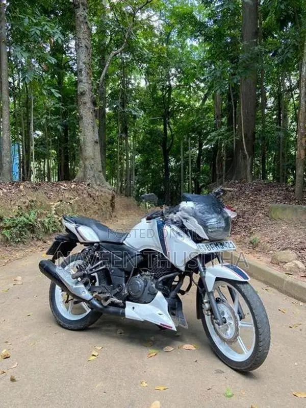 TVS Apache 2016