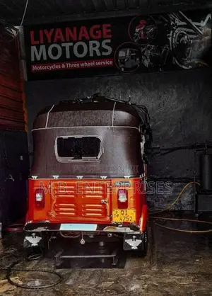 Bajaj RE 2006