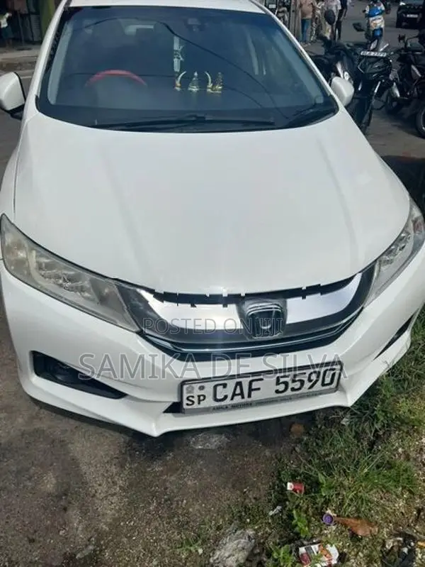 Honda Grace 2014