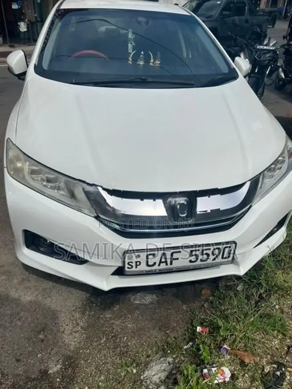 Honda Grace 2014
