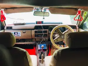 Nissan Sunny 1980