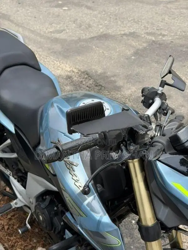 Bajaj Pulsar N160 Premium 2025