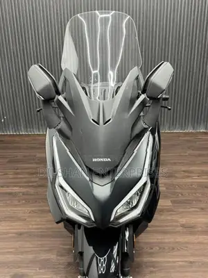 Honda Forza 250 2025