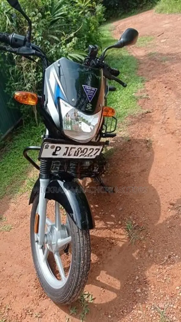 Bajaj CT100 2024