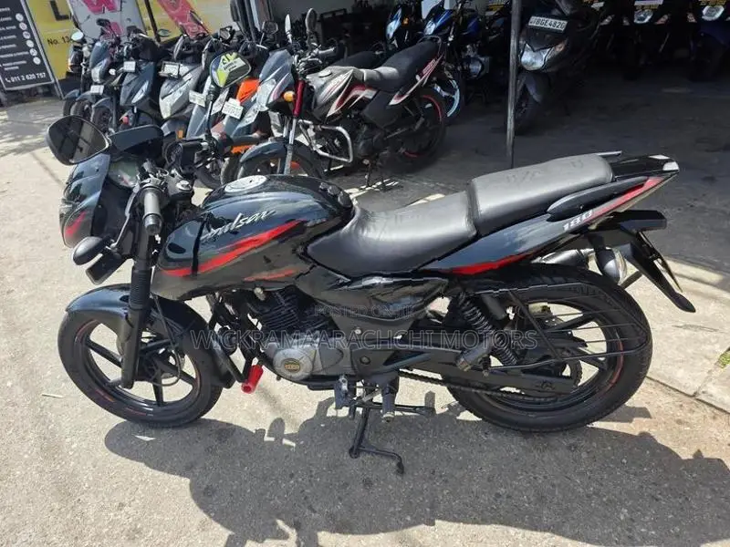 Bajaj Pulsar 180 Dual Disk 2018