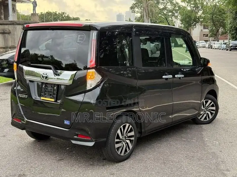 Toyota Roomy Custom G 2024