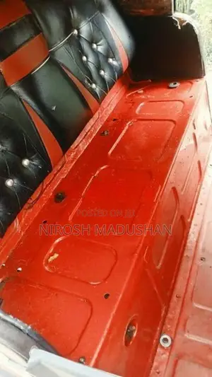 Bajaj RE 1991