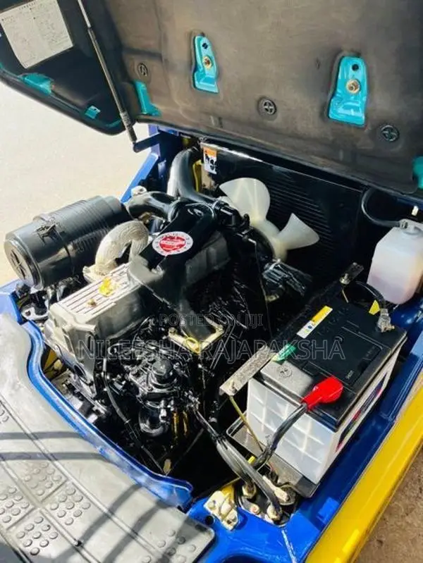 Komatsu FD 2.5 Forklift