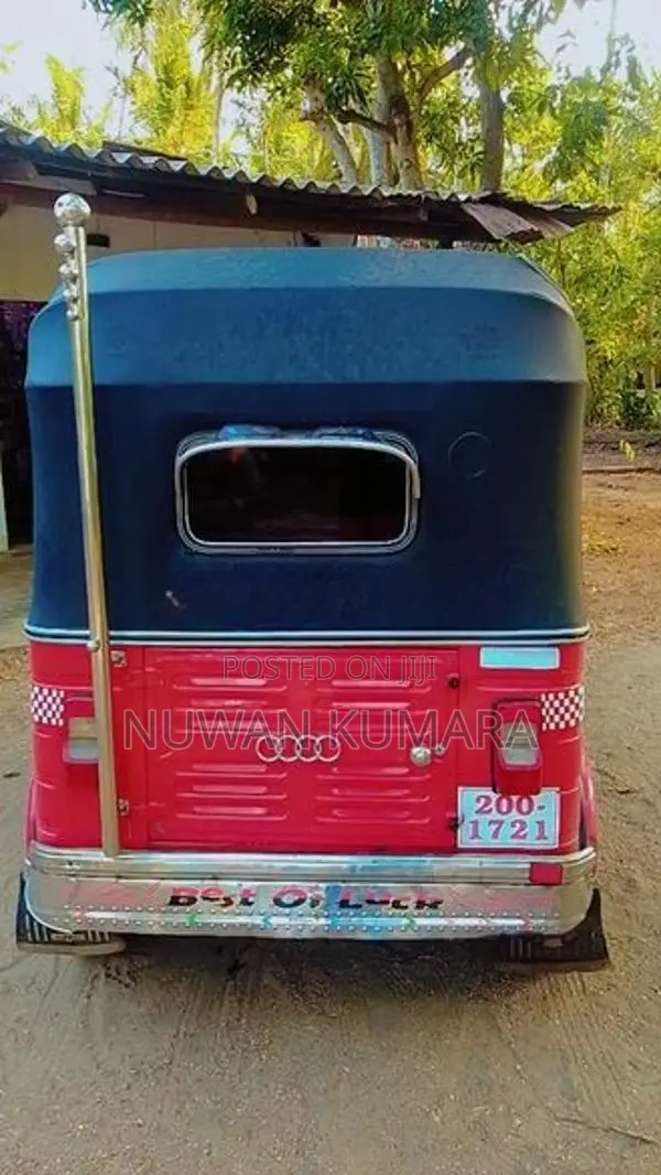 Bajaj RE 200 1995