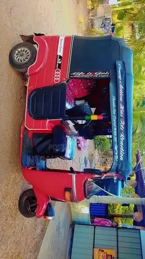 Bajaj RE 200 1995
