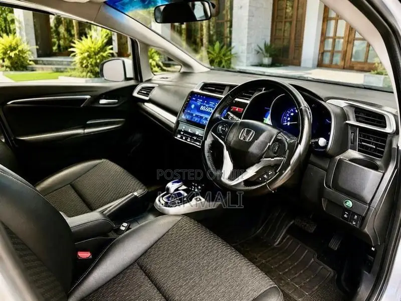 Honda Fit GP5 2015