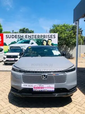 Honda Vezel Z Play Moon Roof 2026