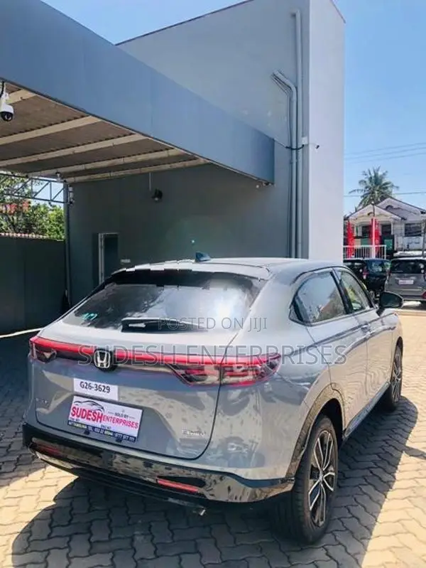 Honda Vezel Z Play Moon Roof 2026