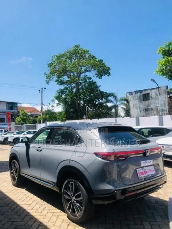 Honda Vezel Z Play Moon Roof 2026