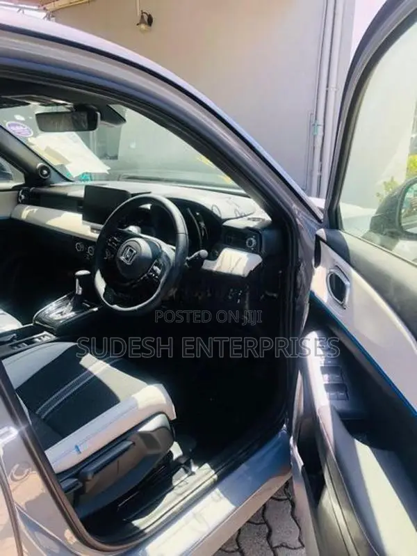 Honda Vezel Z Play Moon Roof 2026