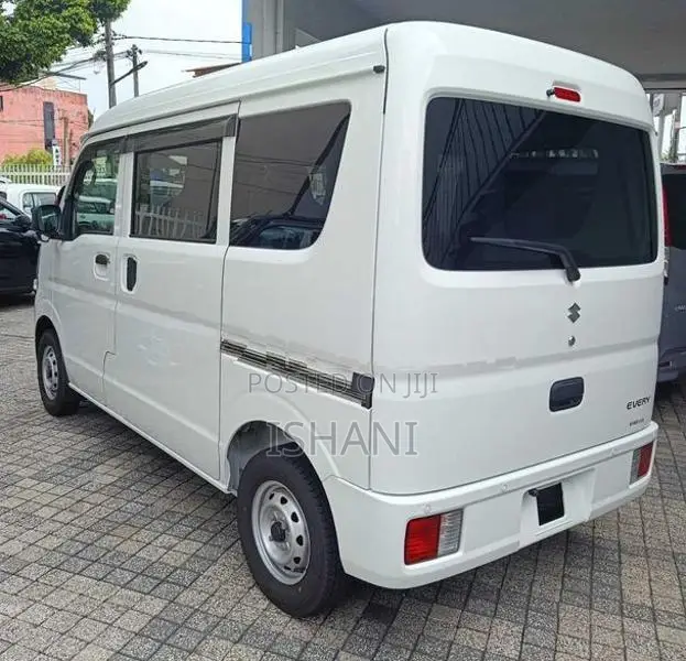 Suzuki Every 2024