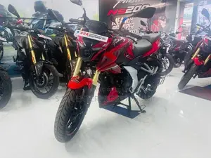 Bajaj Pulsar N160 Premium 2026