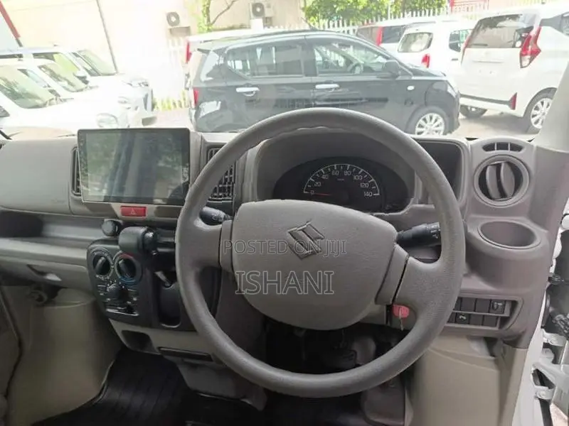 Suzuki Every 2024