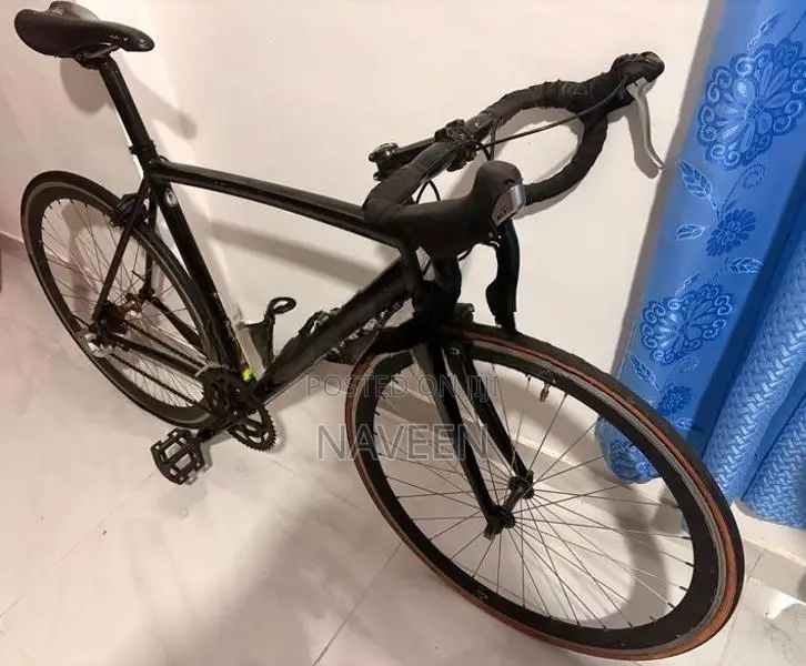 FUJI Road Bike