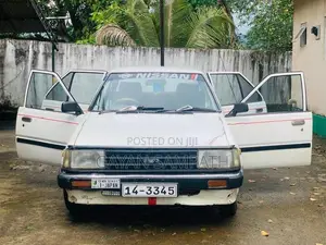 Nissan Sunny 1983