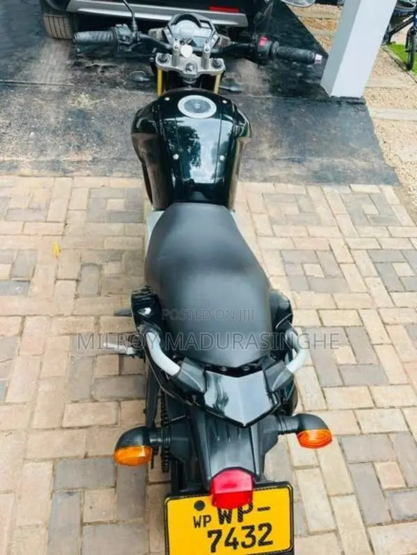 Yamaha FZ S V1 2012