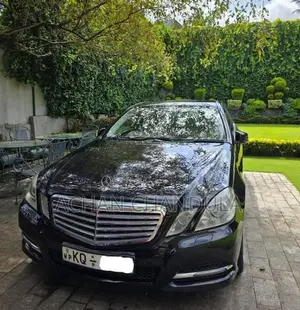 Mercedes Benz E200 2011
