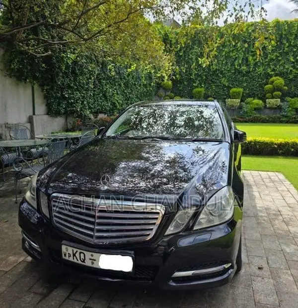 Mercedes Benz E200 2011