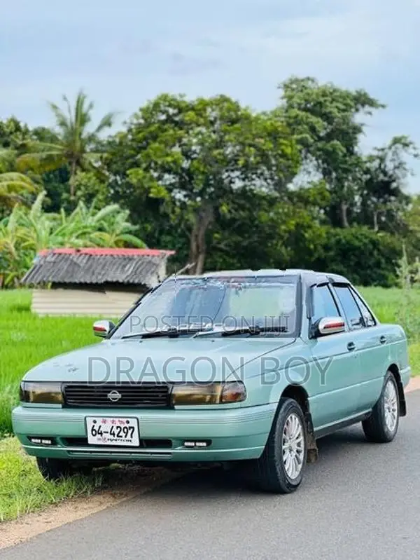 Nissan Sunny AB13 1993