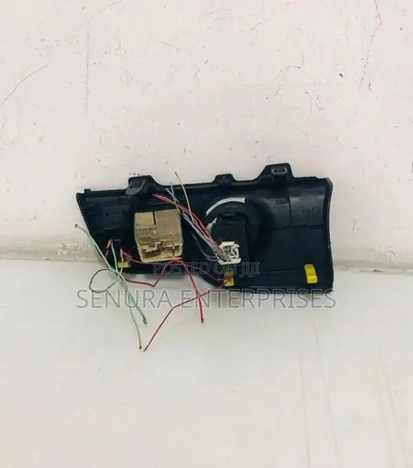 Toyota Aqua NHP10 Switch Panel