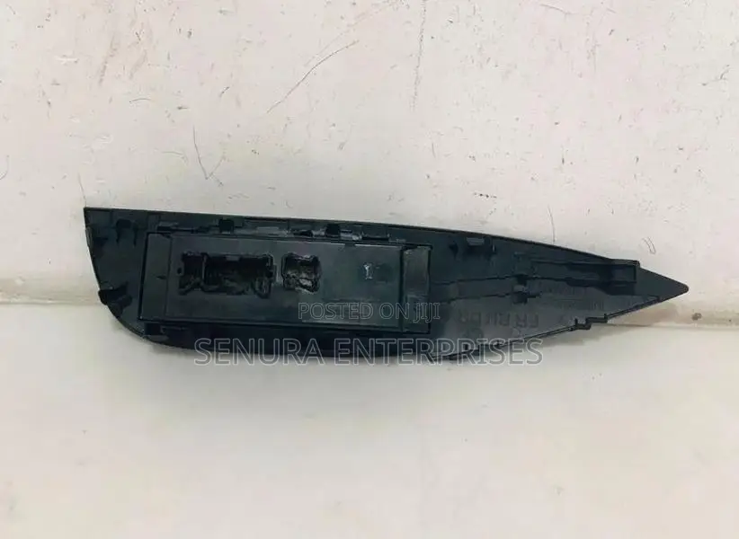 Nissan X-Trail T32 Power Window Switch